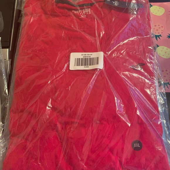 Hollister Must-Have Collection XXL Red Tshirt NWT - Picture 2 of 3